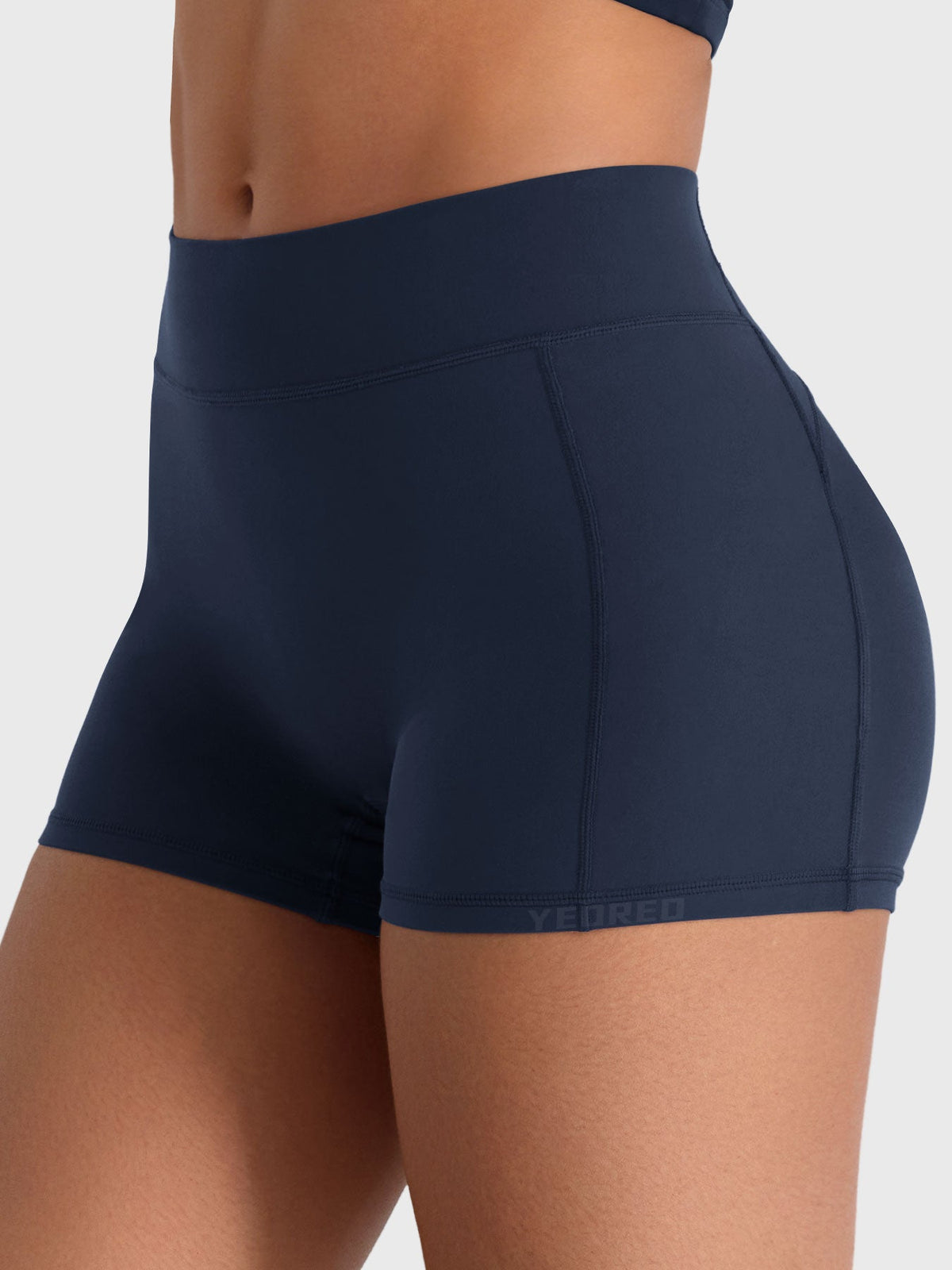 Shorts Damiely a vita bassa con tasca 3,6″