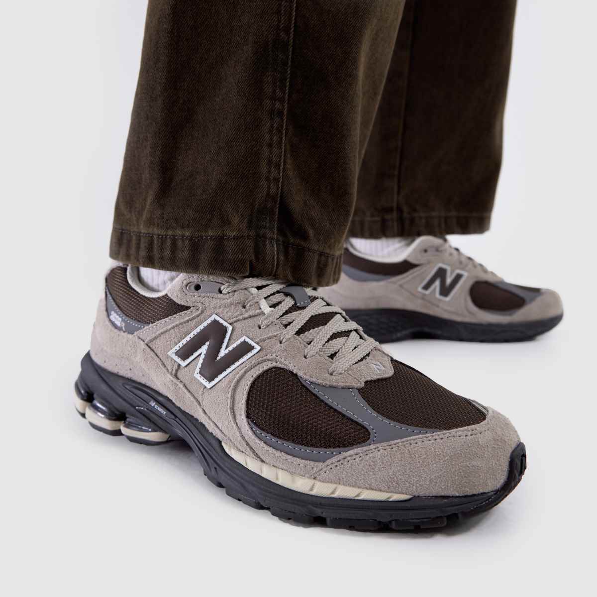New Balance 2002R Beige | Sneakers Uomo e Donna Stile Lifestyle Premium