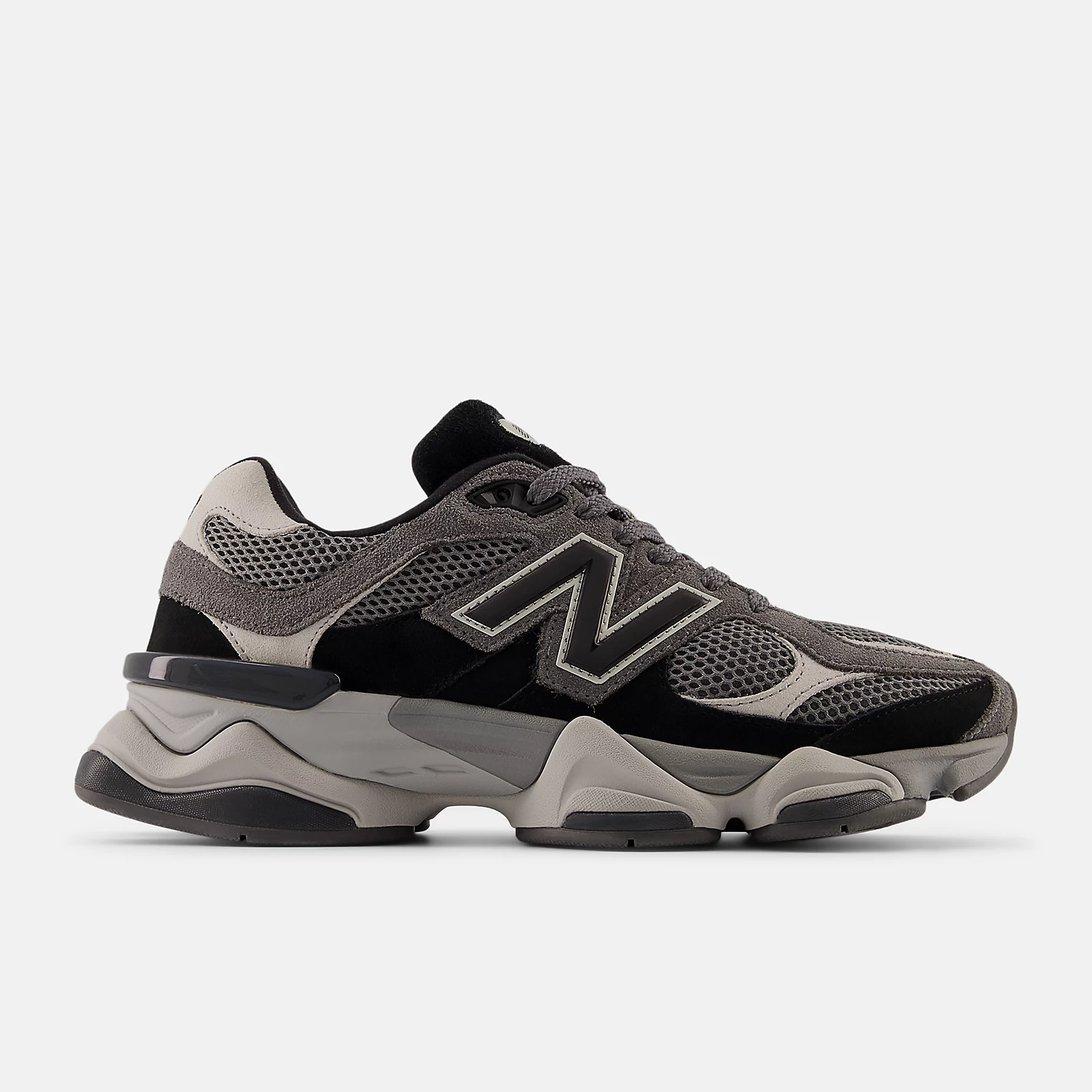 New Balance 9060 Sneakers Unisex | Stile Y2K e Comfort Premium