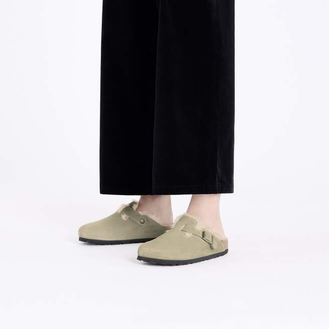 Birkenstock Boston Shearling Clog - Taupe Suede