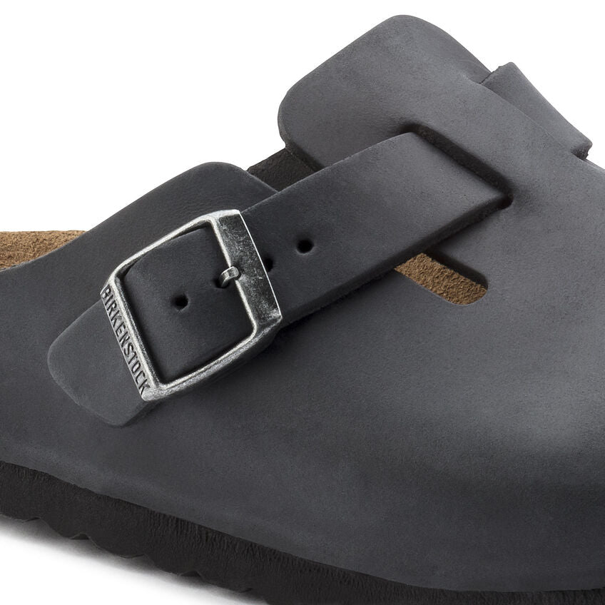 Birkenstock Boston Clog - Black Oiled Leather