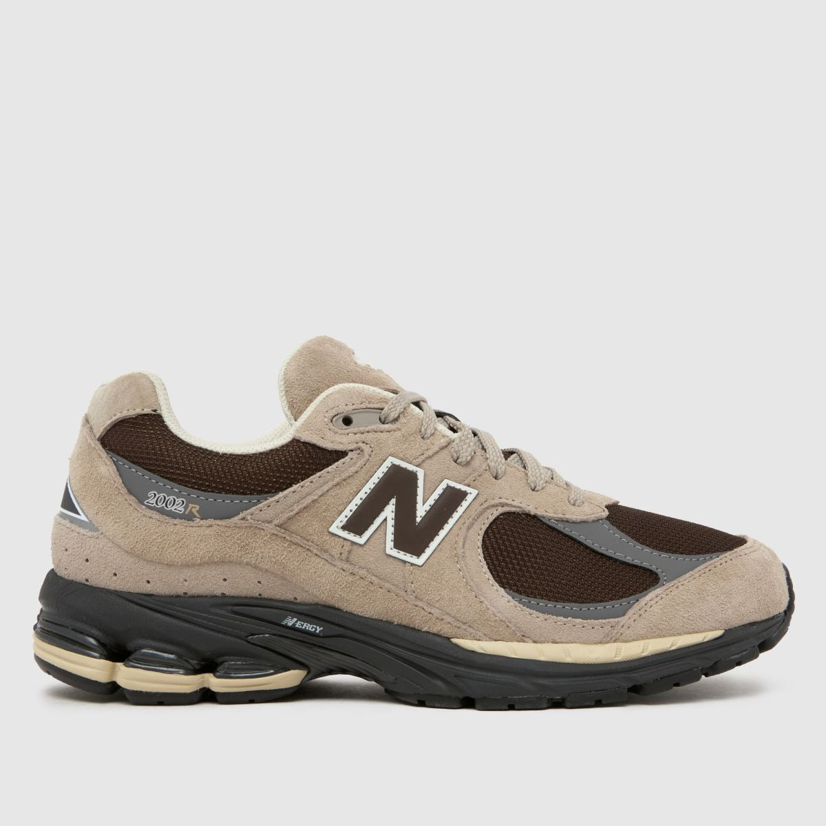 new balance 2002r, sneakers new balance beige, scarpe new balance 2002r, sneakers uomo donna new balance, scarpe lifestyle new balance, new balance premium sneakers, calzature urbane beige, sneakers comfort quotidiano, new balance suede mesh