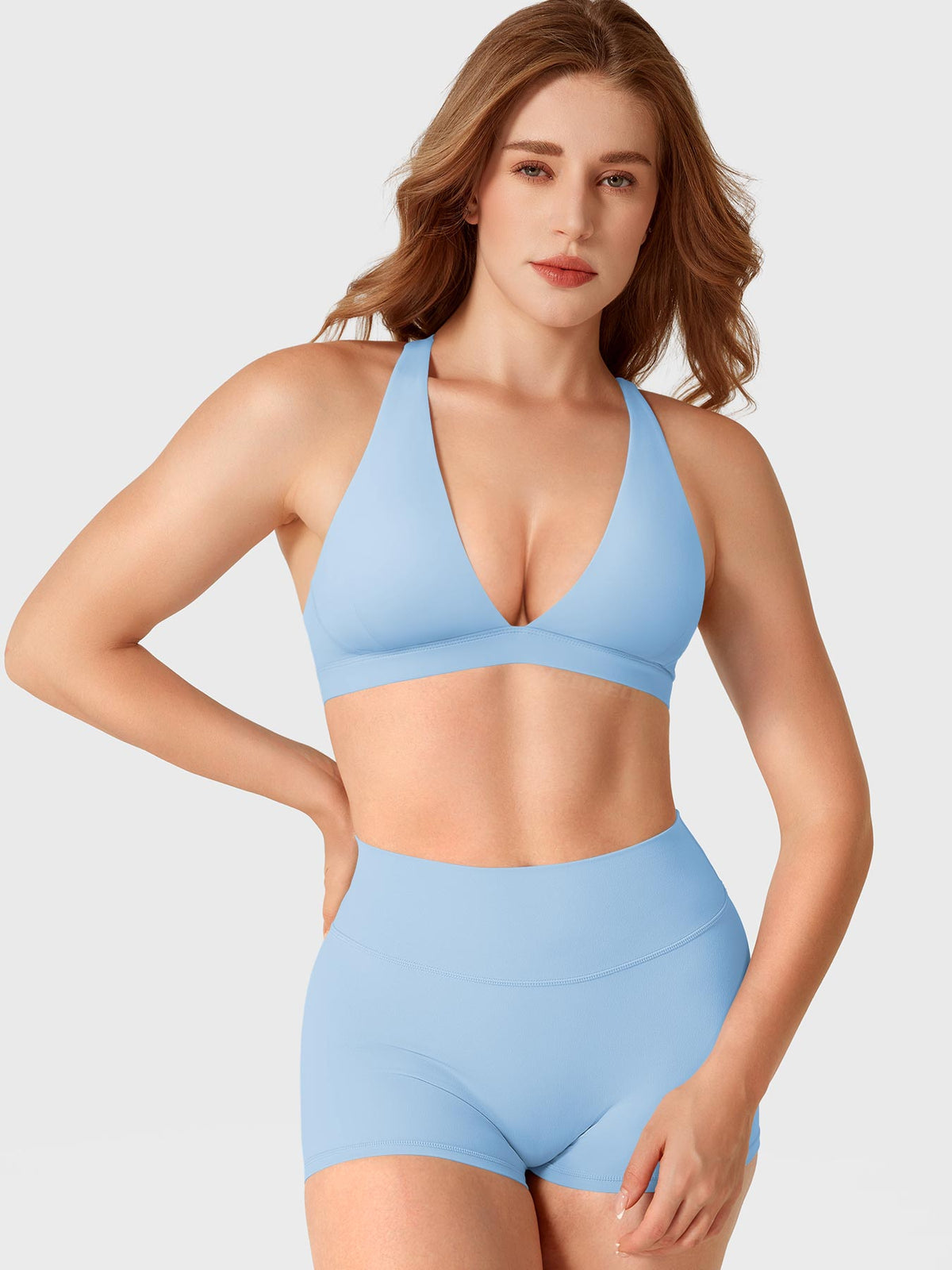Reggiseno sportivo Wafiya con scollo a V profondo