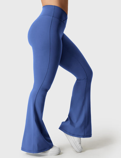 Leggings Kalie flare con vita a V