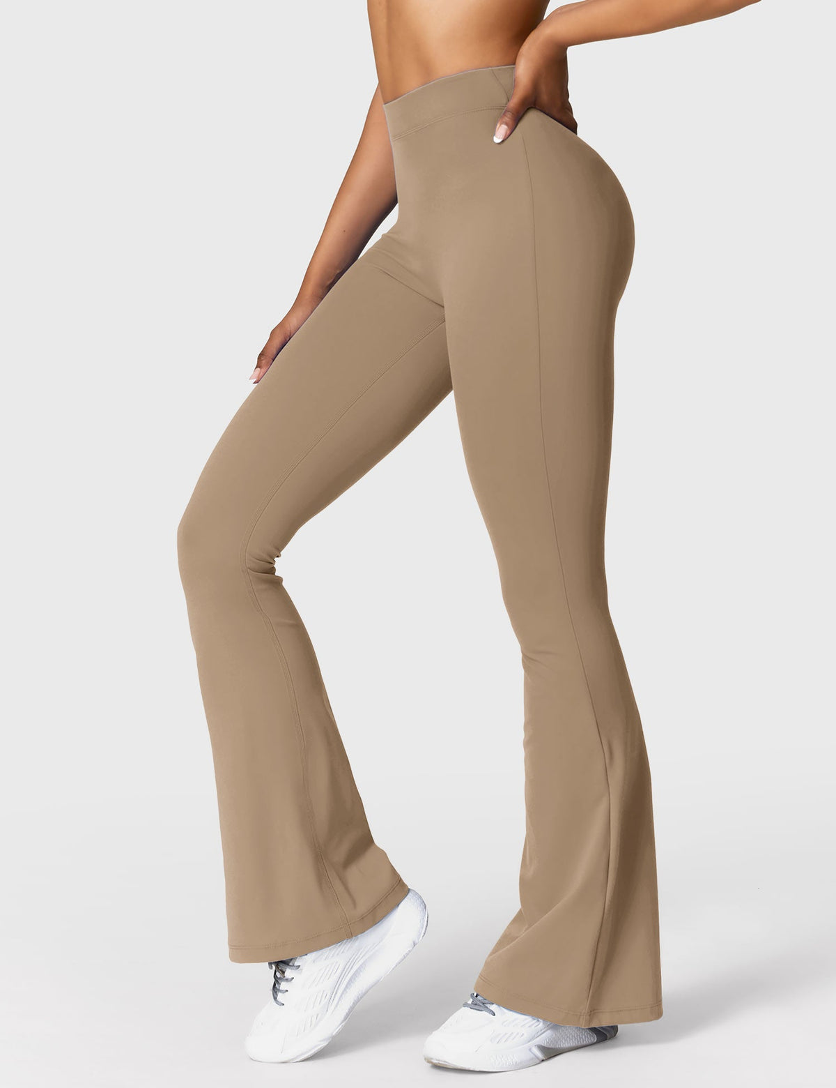 Leggings Daze flare con schiena a V