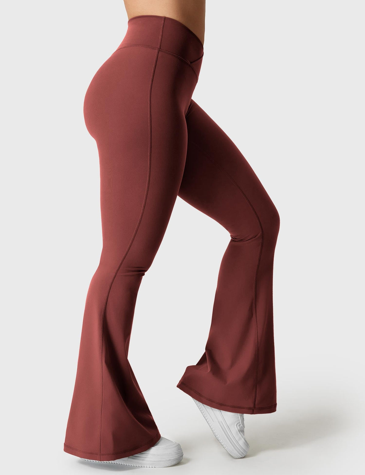 Leggings Kalie flare con vita a V