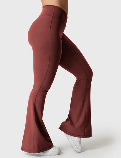 Leggings Kalie flare con vita a V