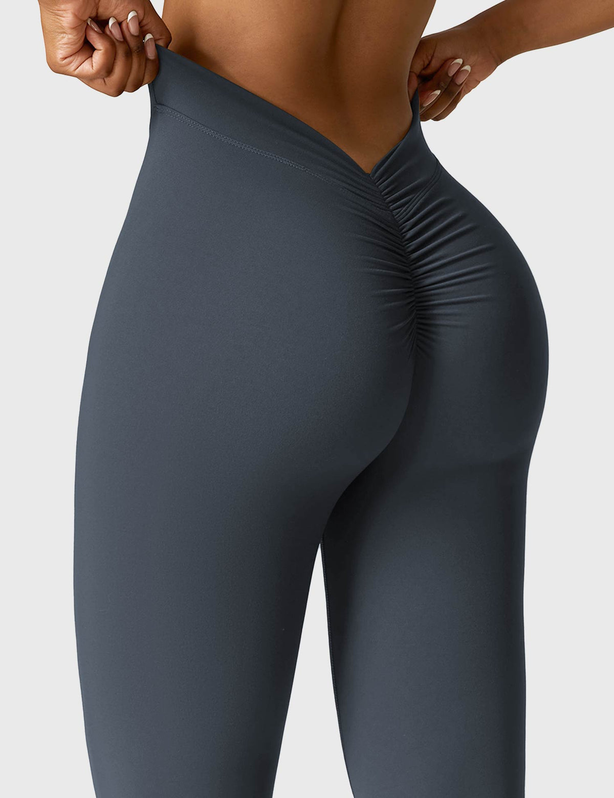 Leggings Daze flare con schiena a V