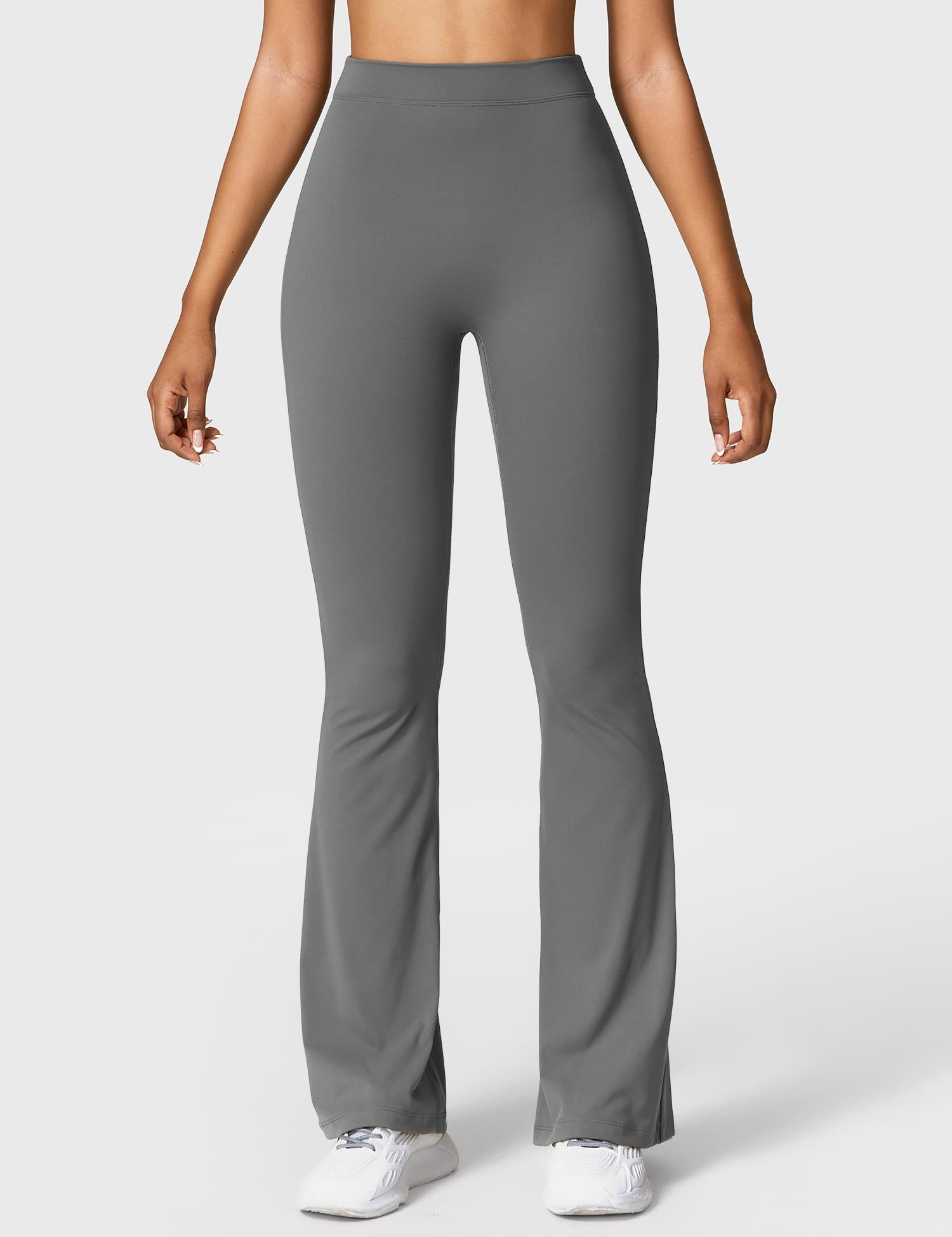 Yeoreo Daze V-back Flare Leggings
