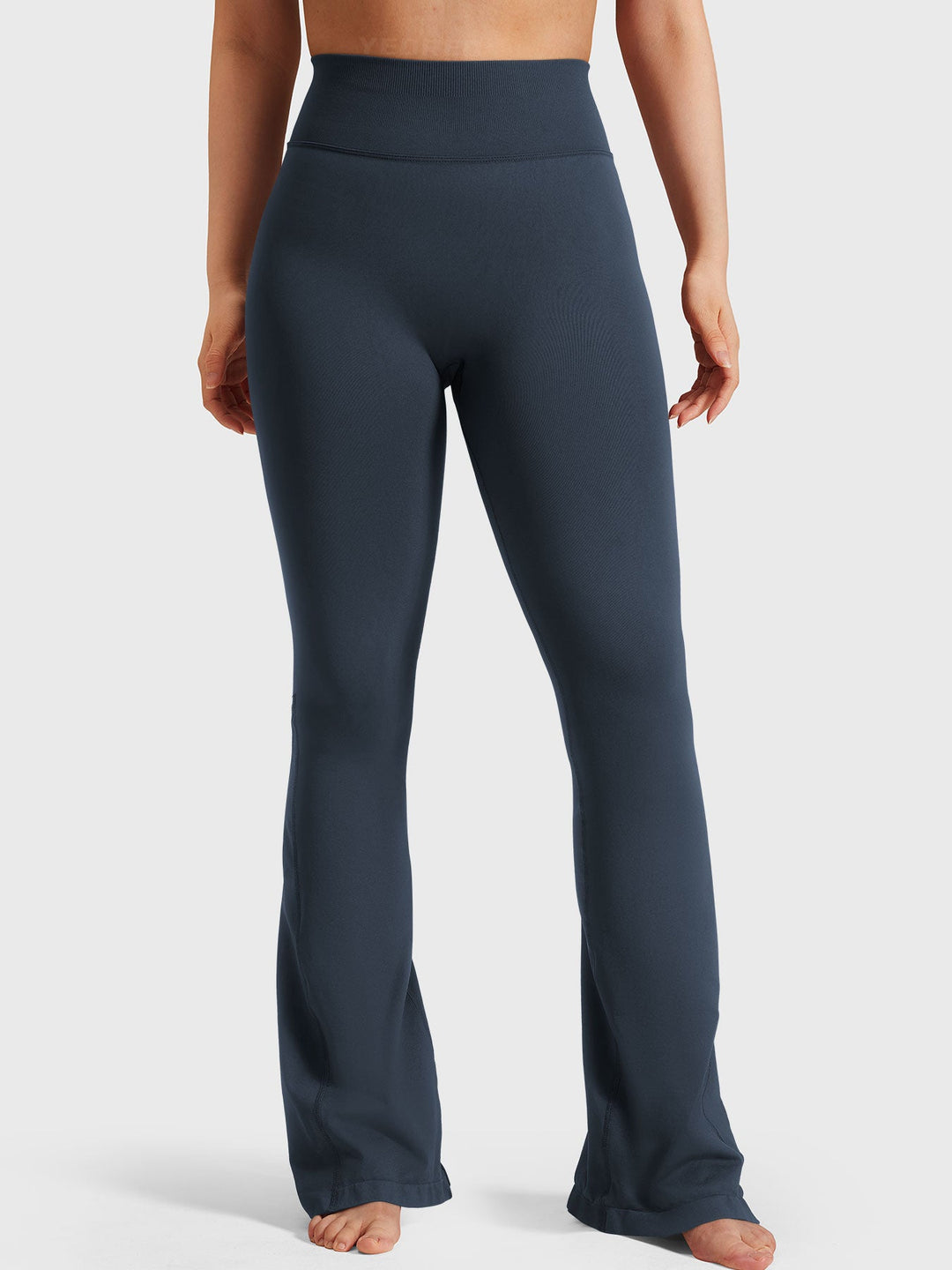 Yeoreo Brinklie Mini Flare Leggings