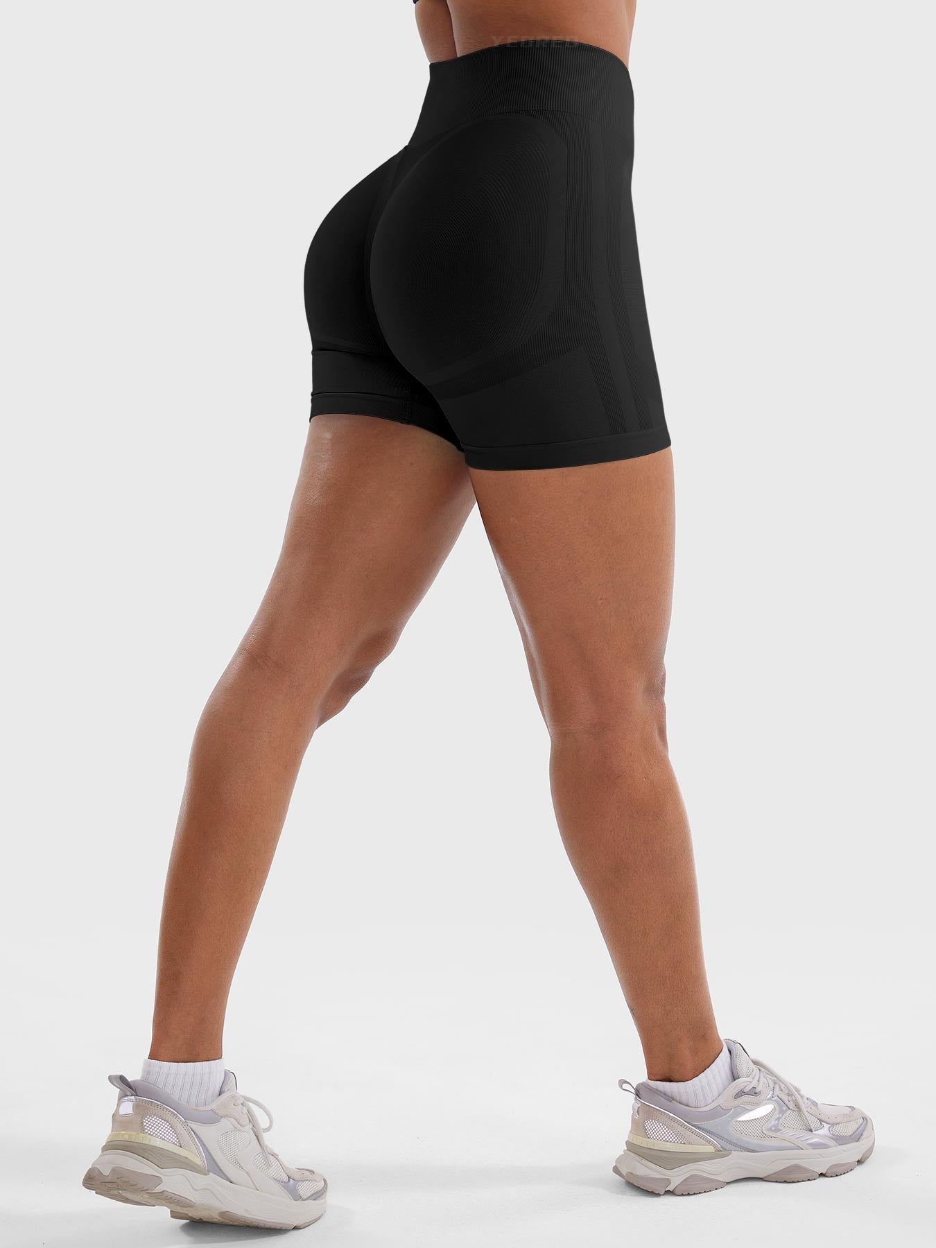 Yeoreo Lilliean 4.5" Seamless Shorts