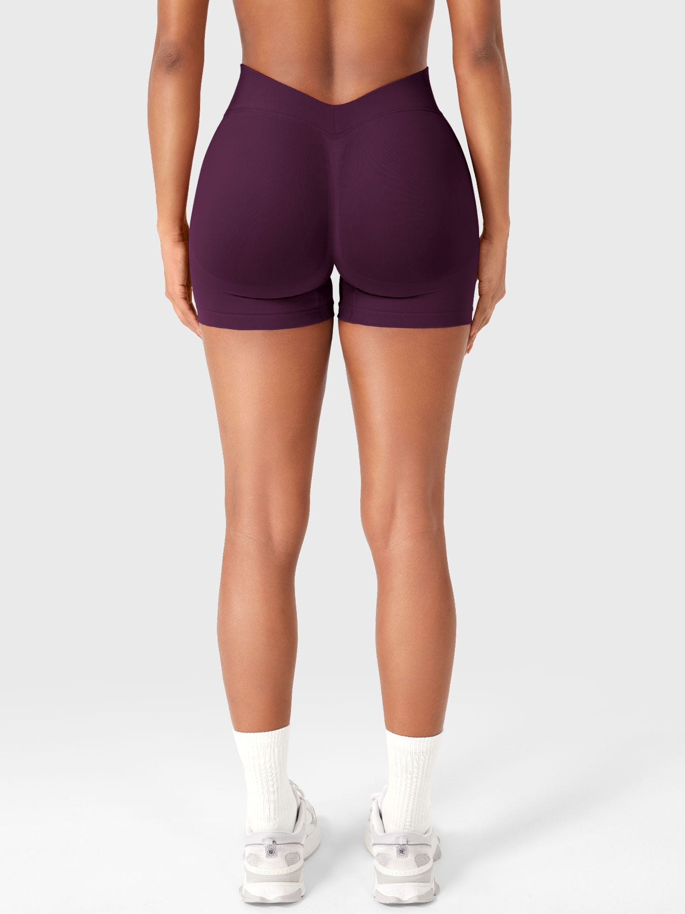 Yeoreo Graciy 3.6" SoftHue V-back Shorts