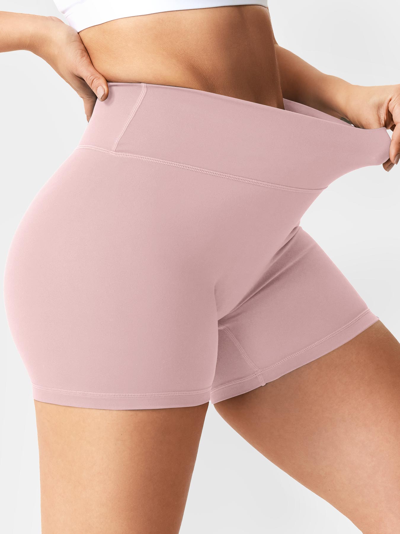 Yeoreo Craze 4.5" Scrunch Shorts