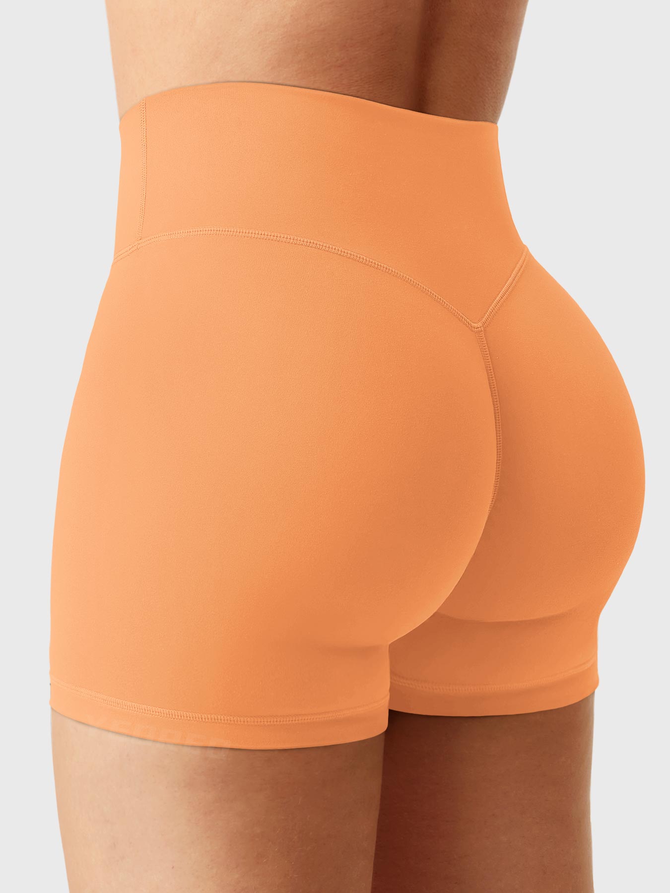 Yeoreo Craze 4.5" Scrunch Shorts