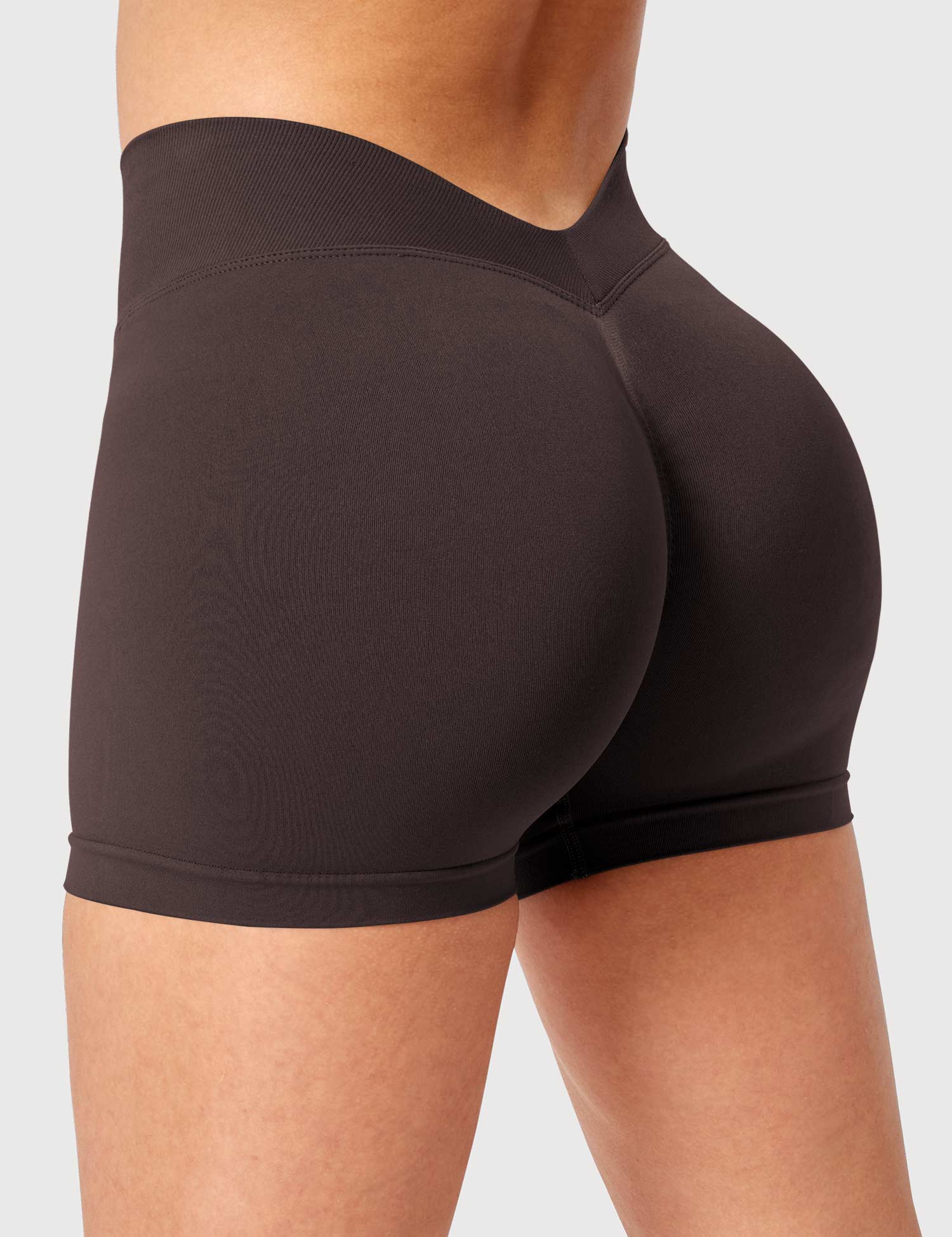 Yeoreo V Cross Liz Seamless Shorts 3.6"