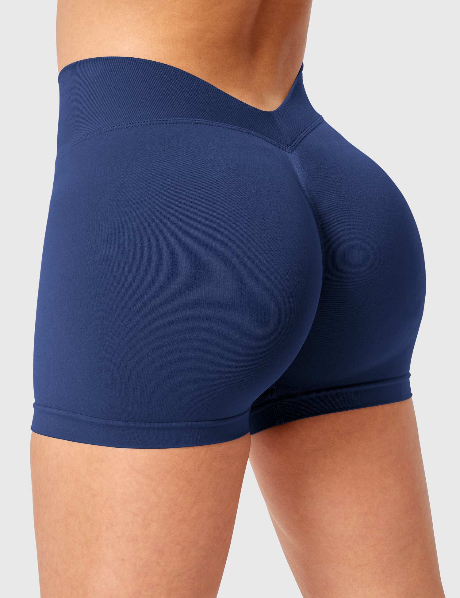 Yeoreo V Cross Liz Seamless Shorts 3.6"