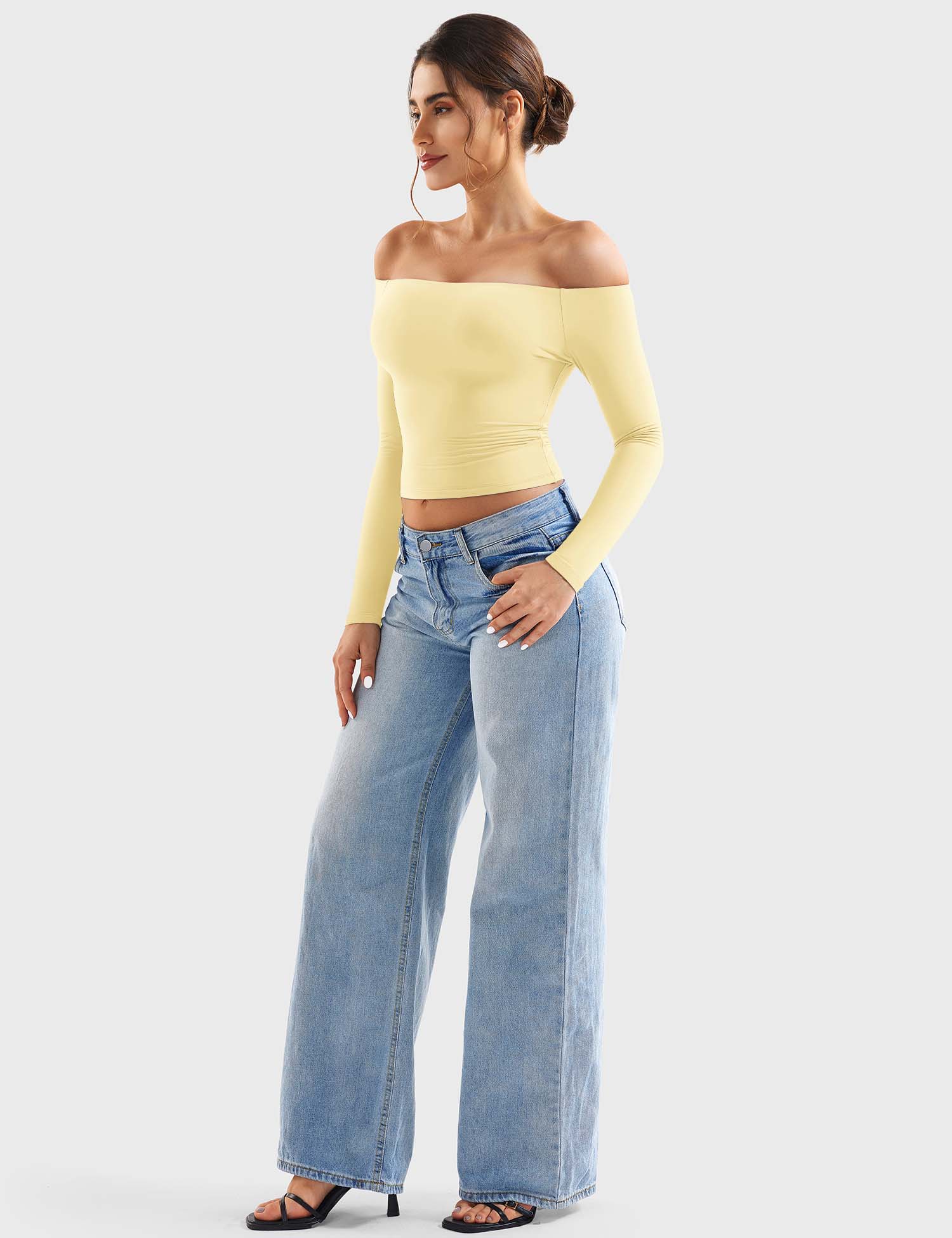 Yeoreo Luzlie Off Shoulder Top