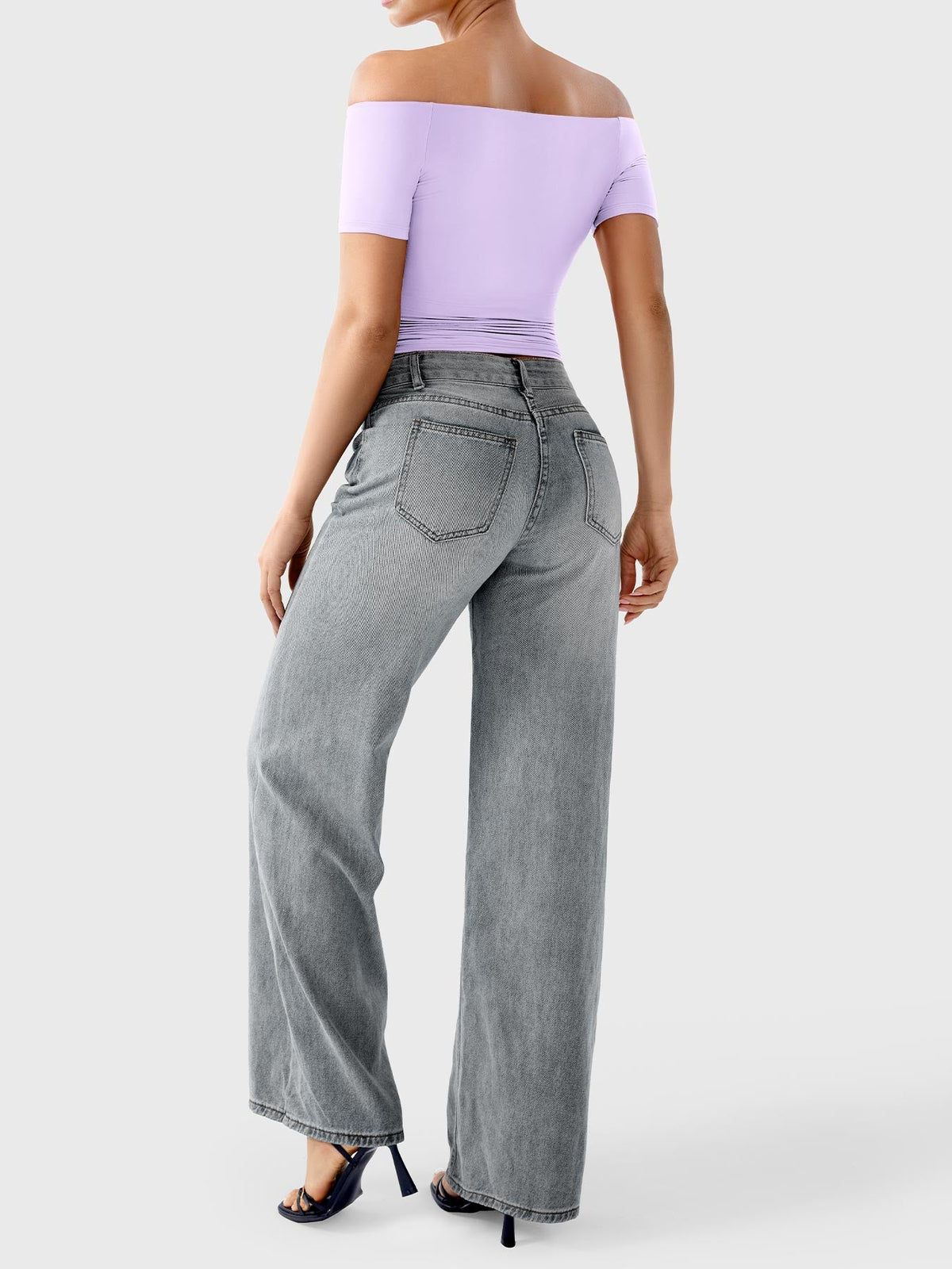 Top Luzlie con spalle scoperte a manica corta