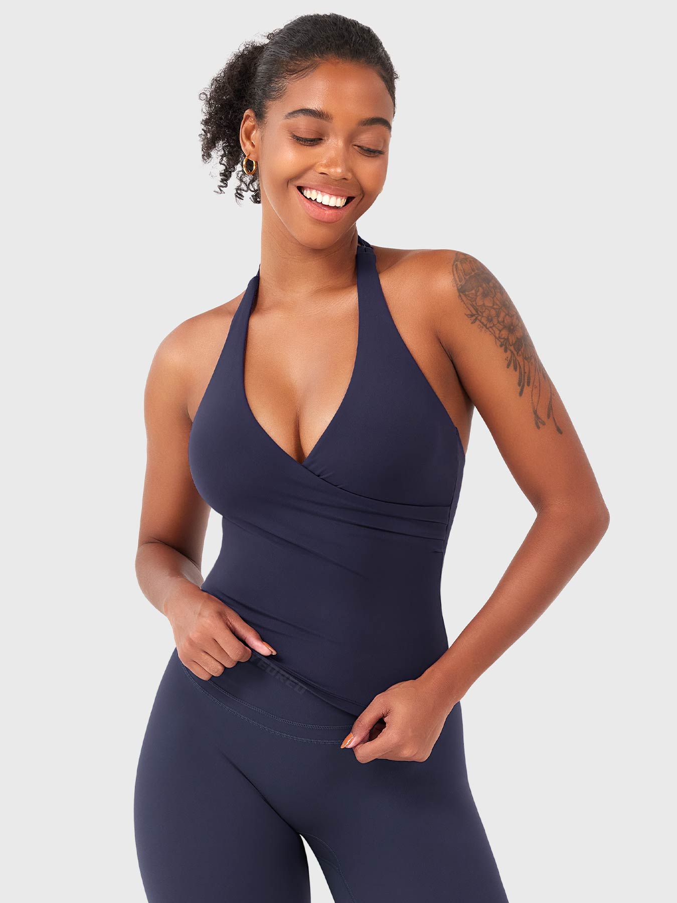 Yeoreo Elevine V Neck Halter Tank
