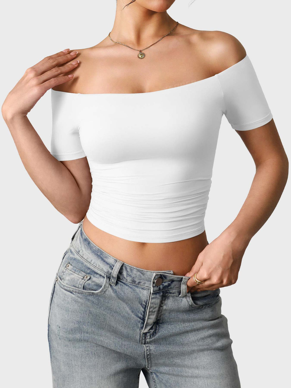 Top Luzlie con spalle scoperte a manica corta