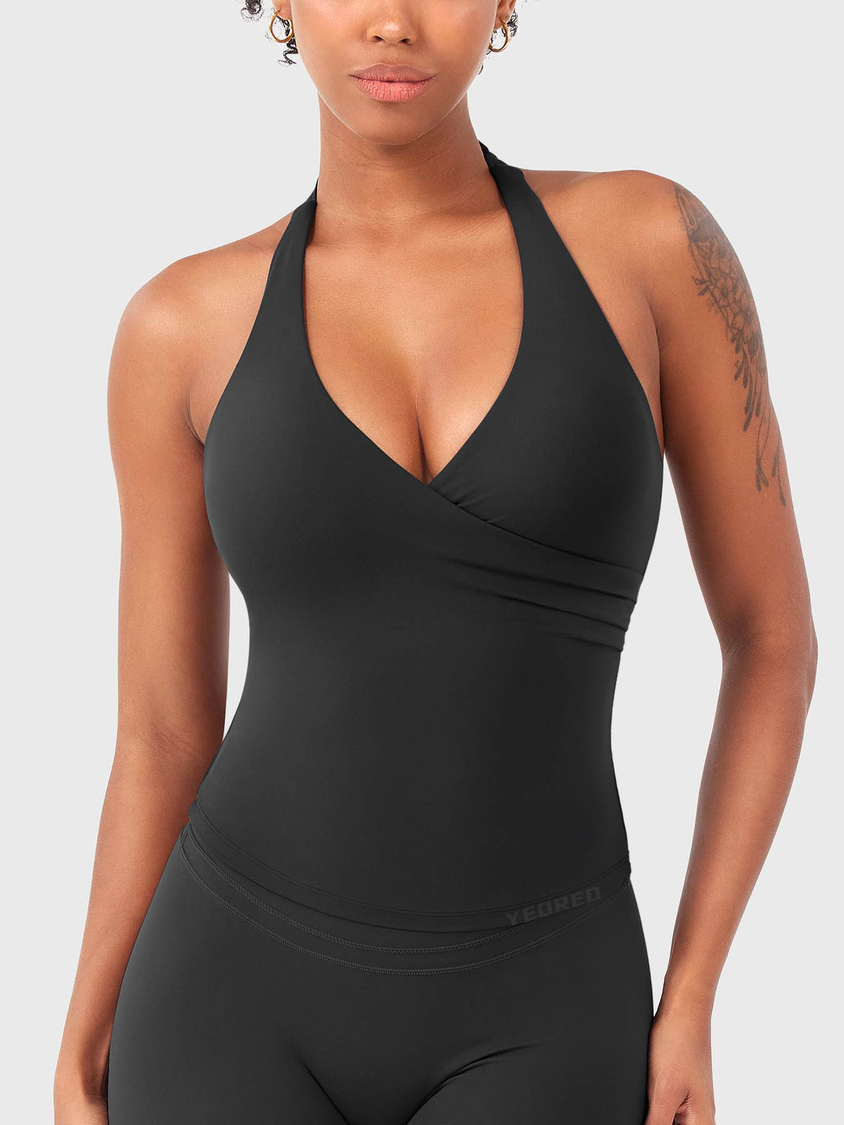 Canotta Elevine halter con scollo a V