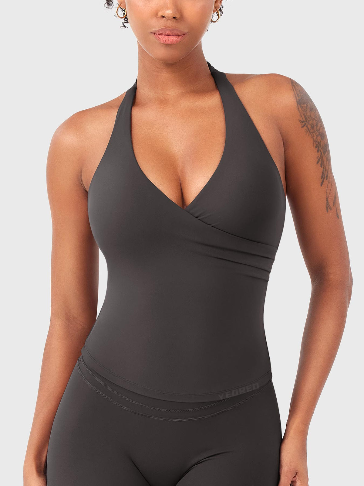 Canotta Elevine halter con scollo a V
