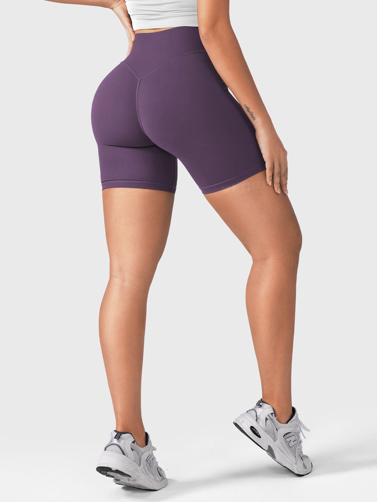 Shorts Craze scrunch 6″