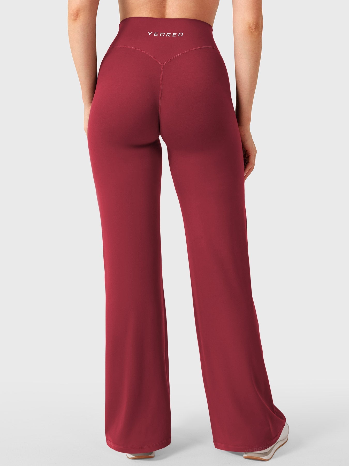 Yeoreo Eddiy 31.5" V-waistband Straight Leggings