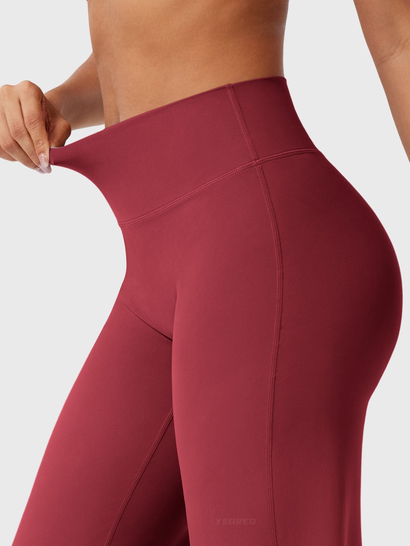 Yeoreo Eddiy 31.5" Straight Leg Leggings