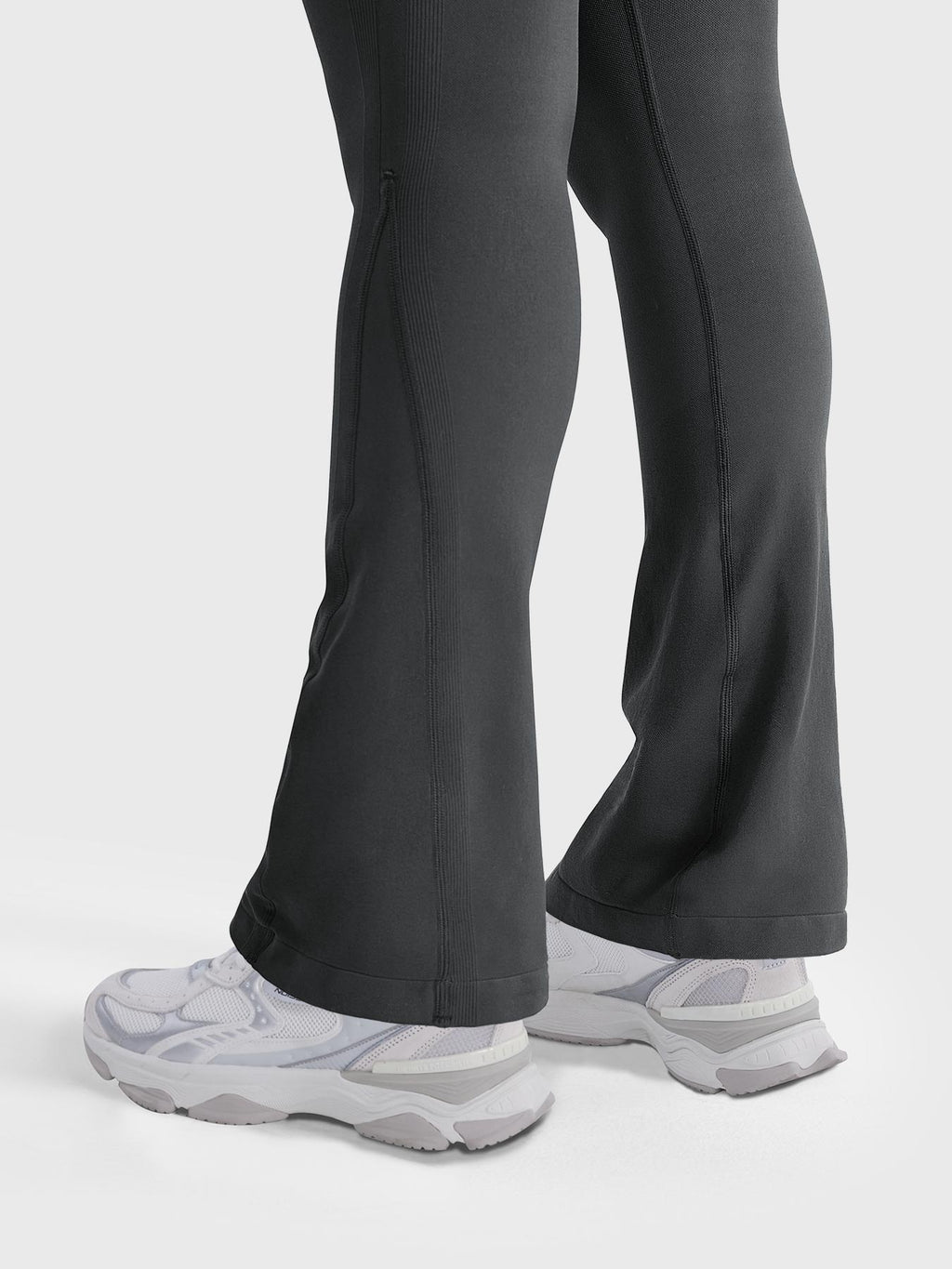 Yeoreo Lilliean 28" Mini Flare Leggings