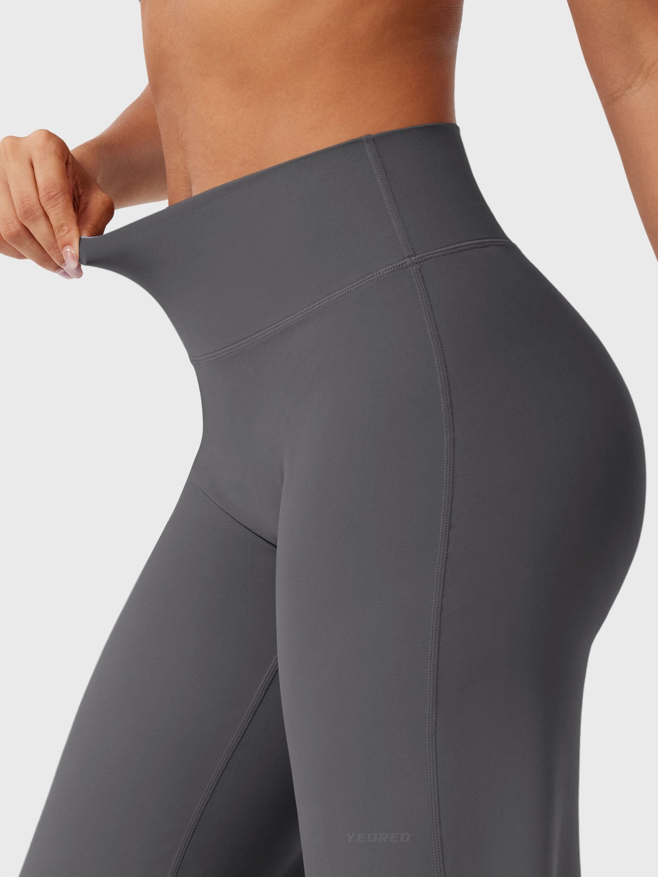 Yeoreo Eddiy 31.5" Straight Leg Leggings