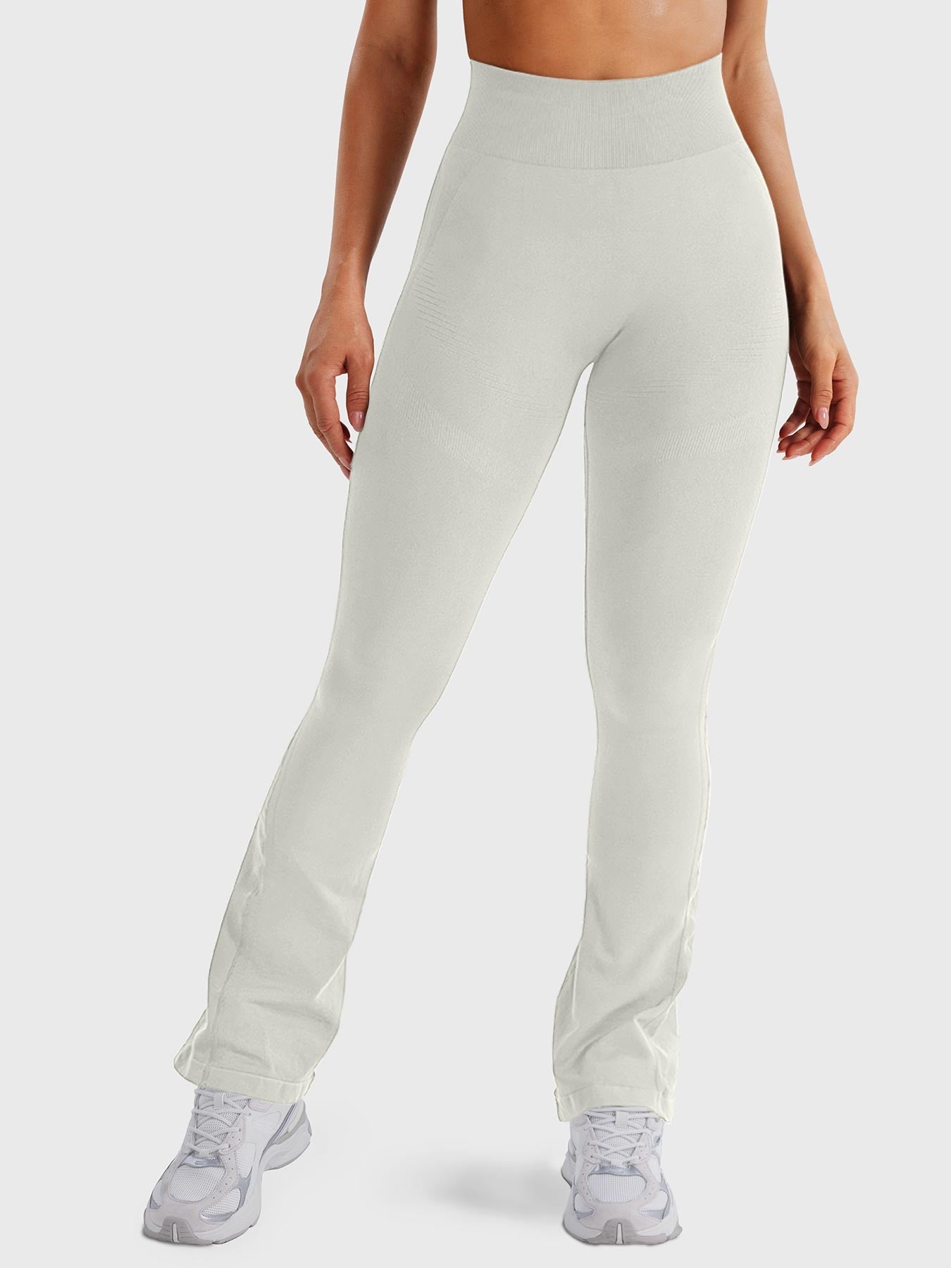 Yeoreo Lilliean 28" Mini Flare Leggings