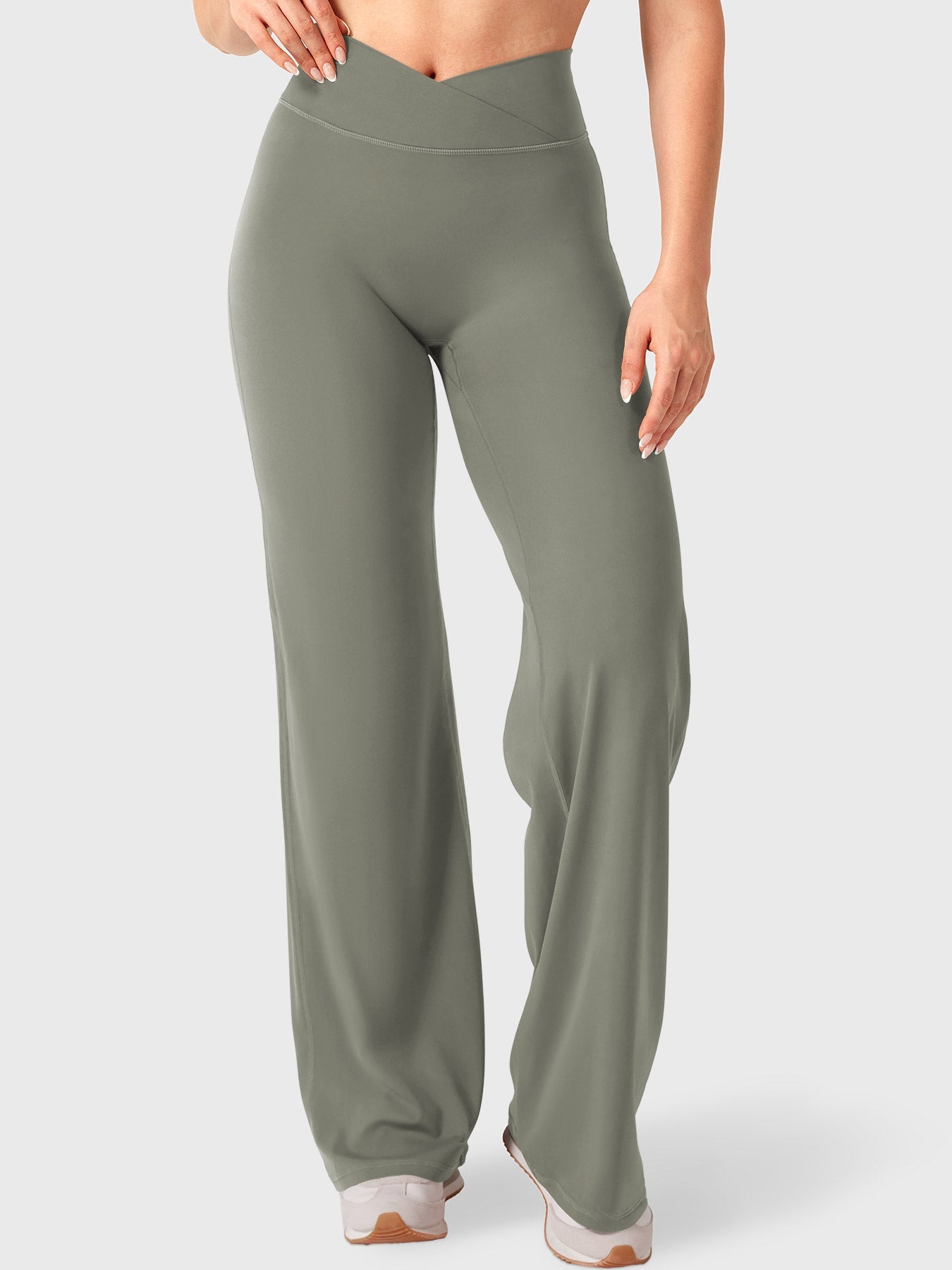 Yeoreo Eddiy 31.5" V-waistband Straight Leggings