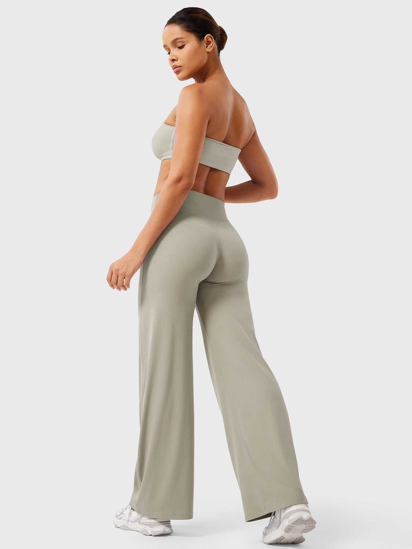 Yeoreo Eddiy 31.5" Straight Leg Leggings