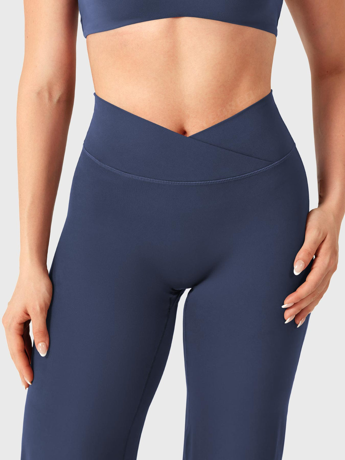 Leggings Eddiy dritti con vita a V 31,5″