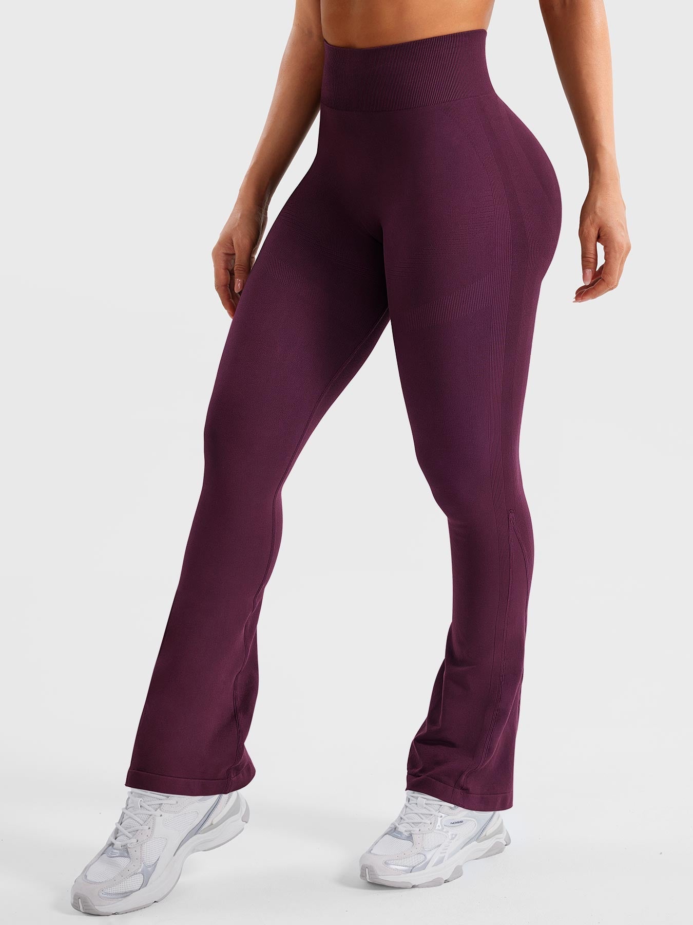 Yeoreo Lilliean 28" Mini Flare Leggings
