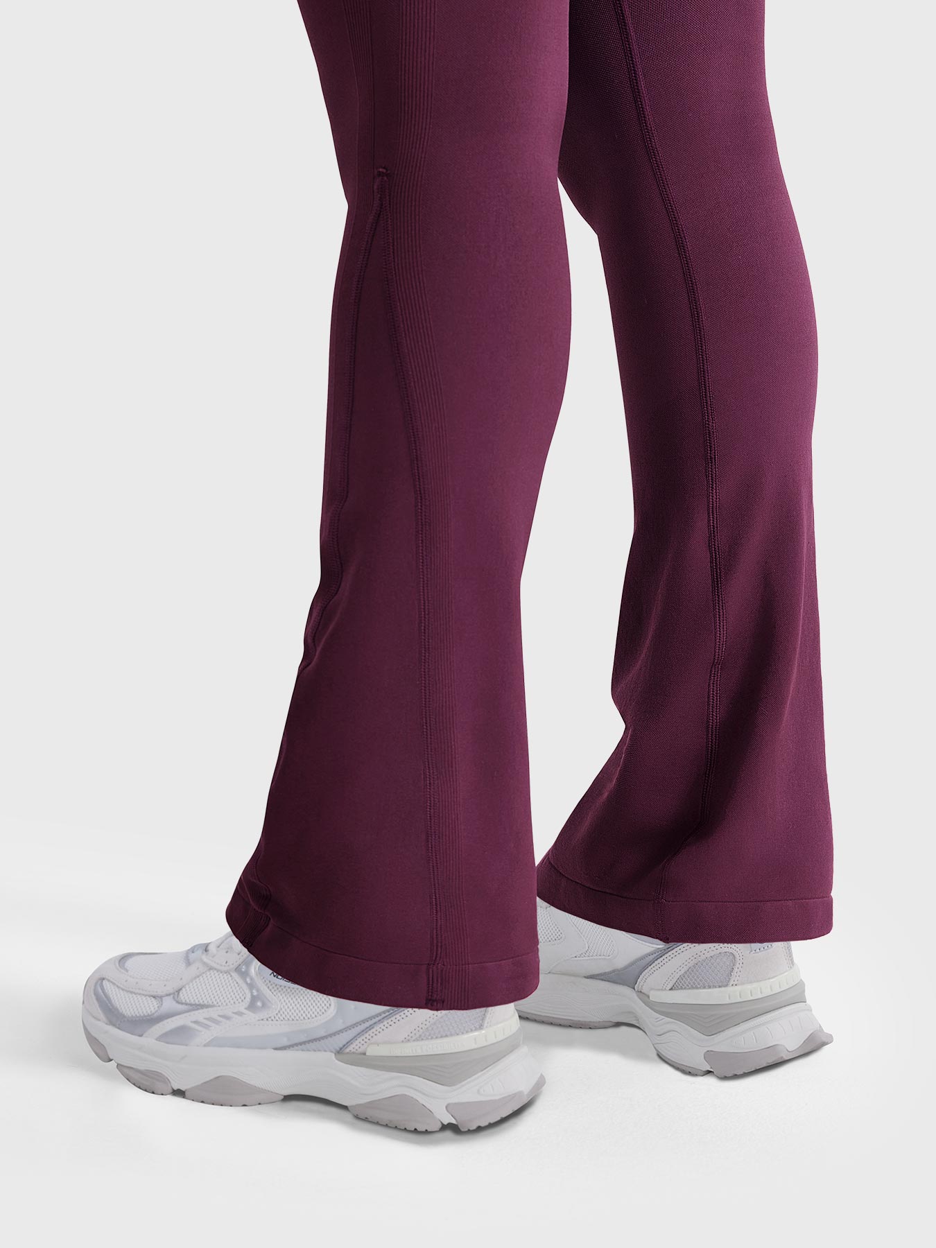 Yeoreo Lilliean 28" Mini Flare Leggings