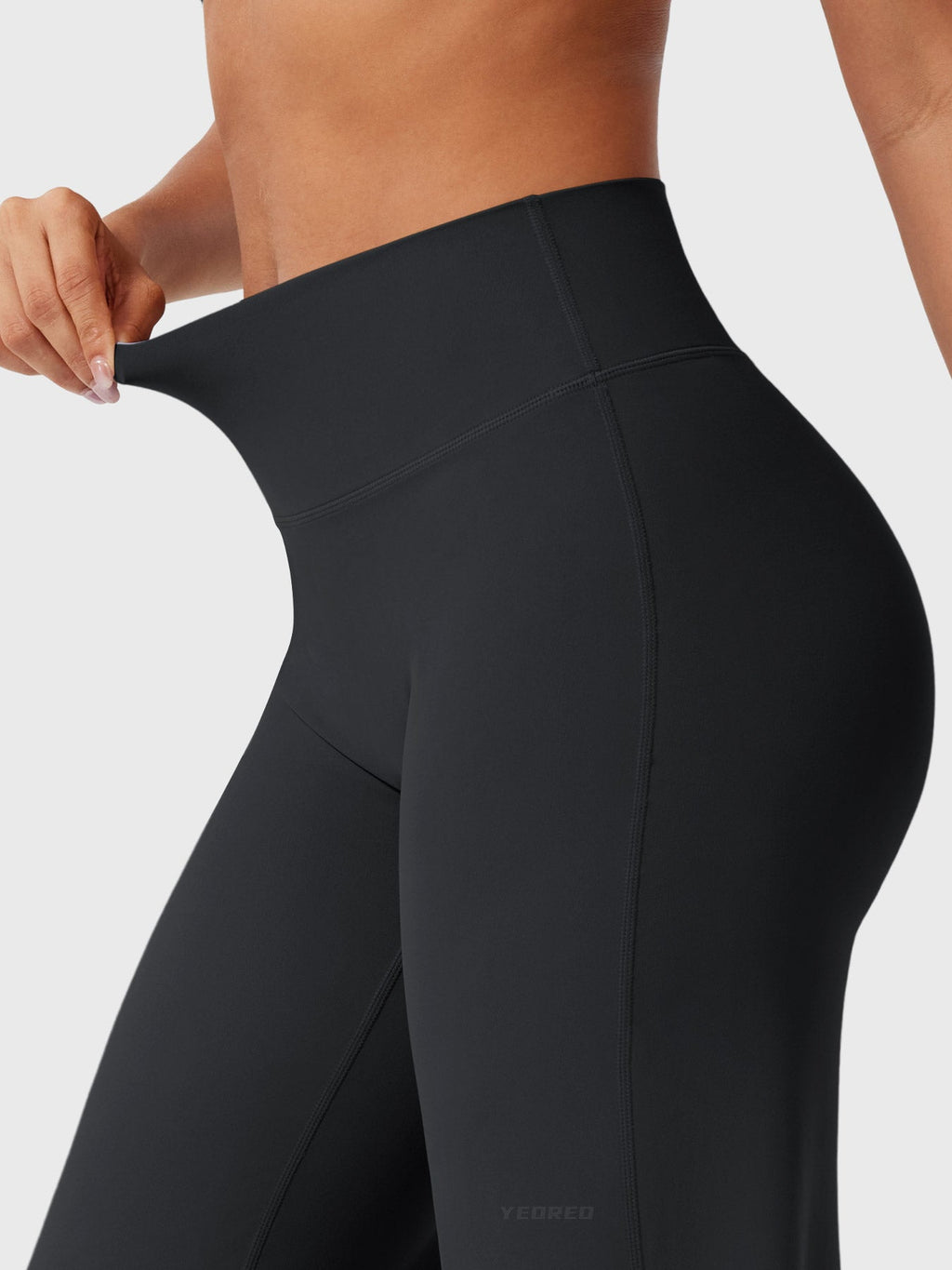 Yeoreo Eddiy 31.5" Straight Leg Leggings