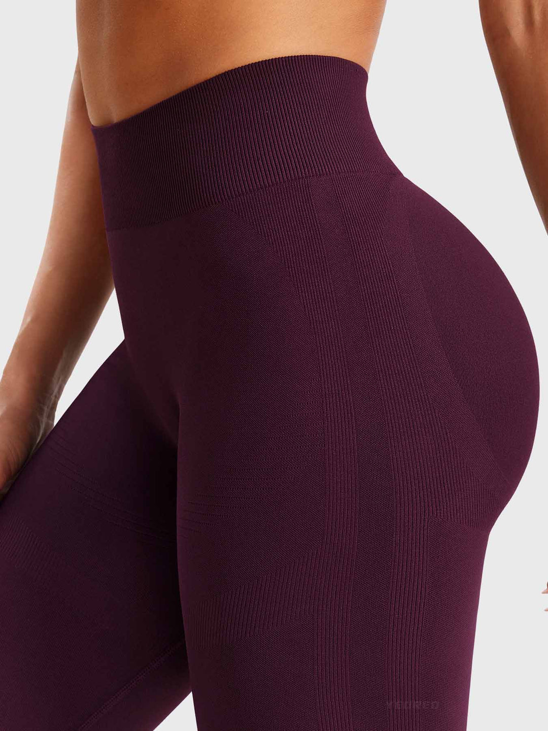 Yeoreo Lilliean 29.5" Mini Flare Leggings