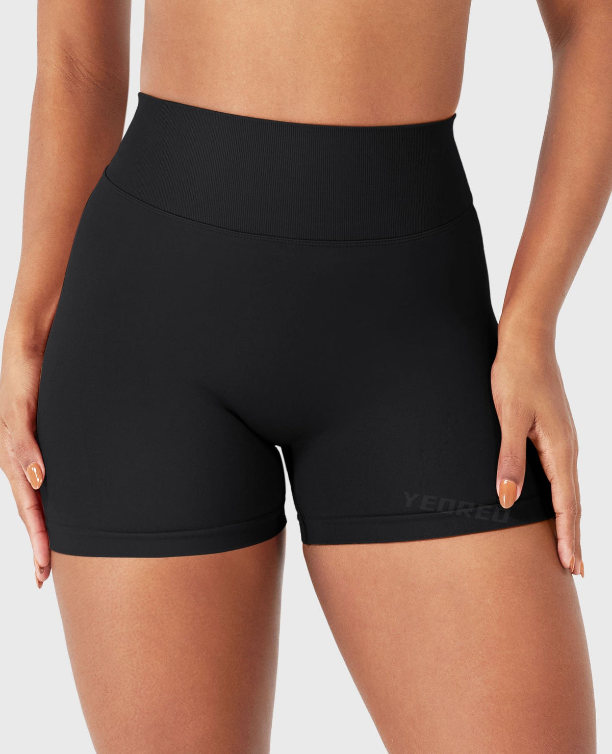 Shorts SoftHue senza cuciture con schiena a V 3,6″
