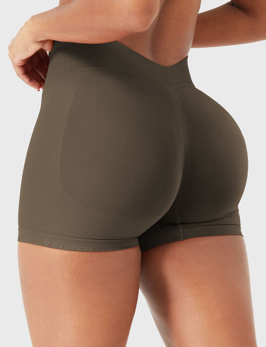 Shorts SoftHue senza cuciture con schiena a V 3,6″