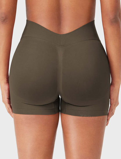 Shorts SoftHue senza cuciture con schiena a V 3,6″