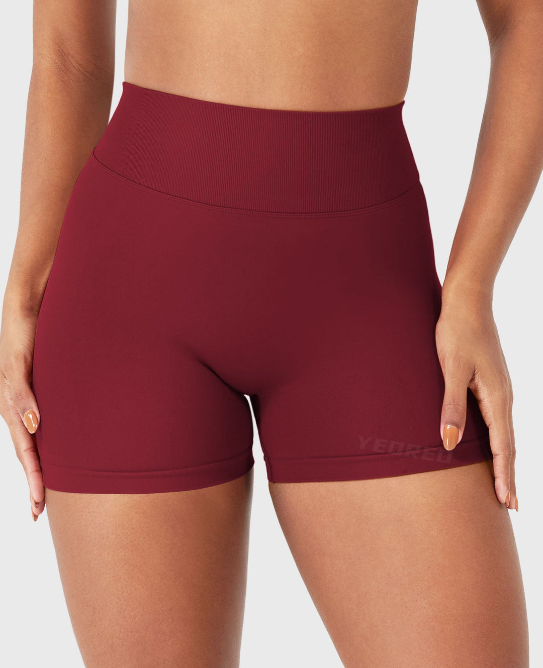 Yeoreo SoftHue 3.6" V-back Seamless Shorts